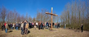 Rund 70 Gäste versammelten sich am 16. April zur feierlichen Eröffnung des Ruheforstes Malente-Holsteinische Schweiz. Versöhnliche Worte begleiteten die Eröffnung des Standortes, der eine intensive Diskussion vorausgegangen war. 