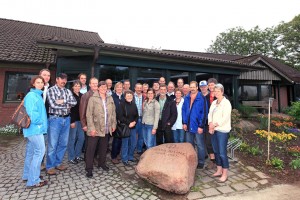 Spannender Blick nach Schleswig-Holstein. In Rendswühren warfen bayrische Landwirte einen Blick auf moderne Technik im Lohnunternnehmen Blunk.