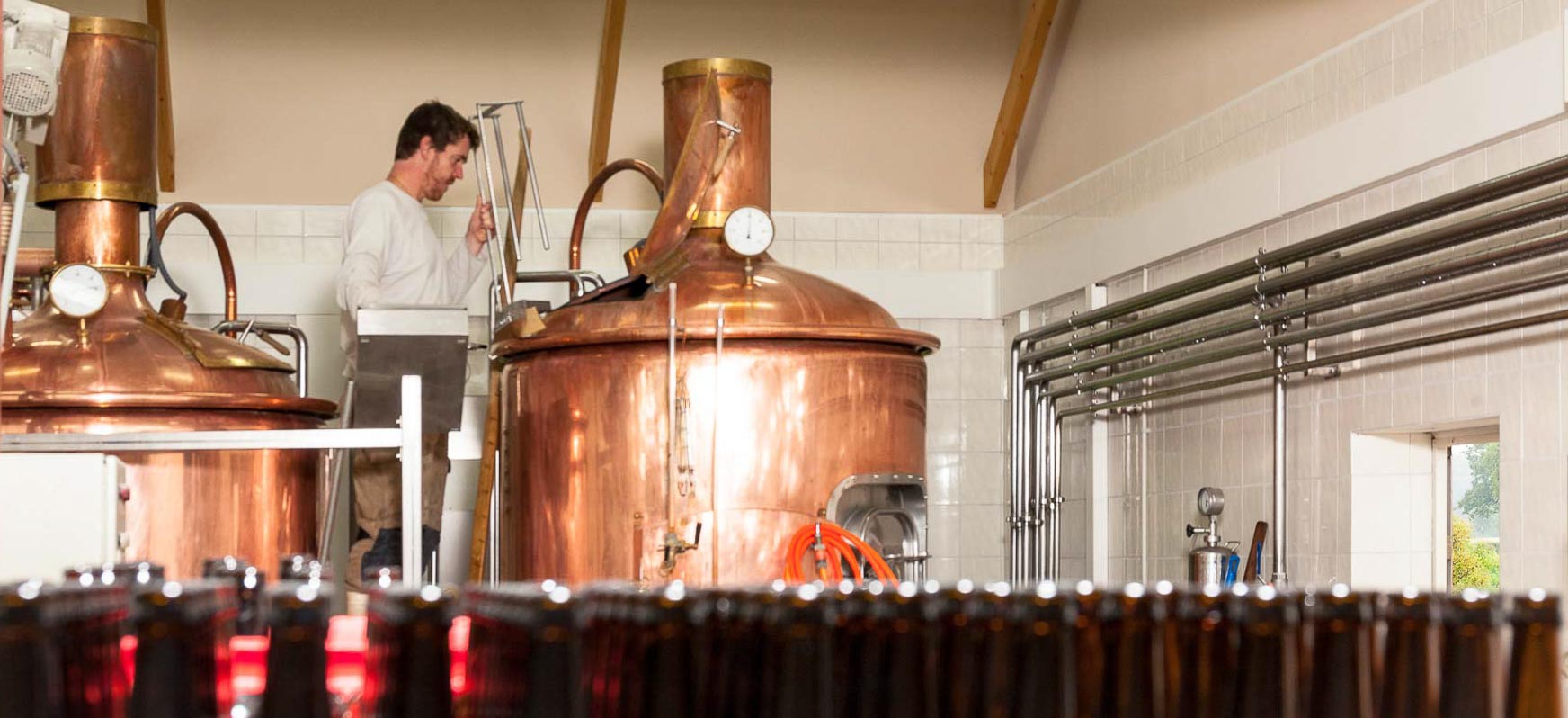 Klassisches Brauerhandwerk in modernem Gewand - so präsentiert sich die Beer Brauerei am Landgasthof Kirschenholz in Schillsdorf. 