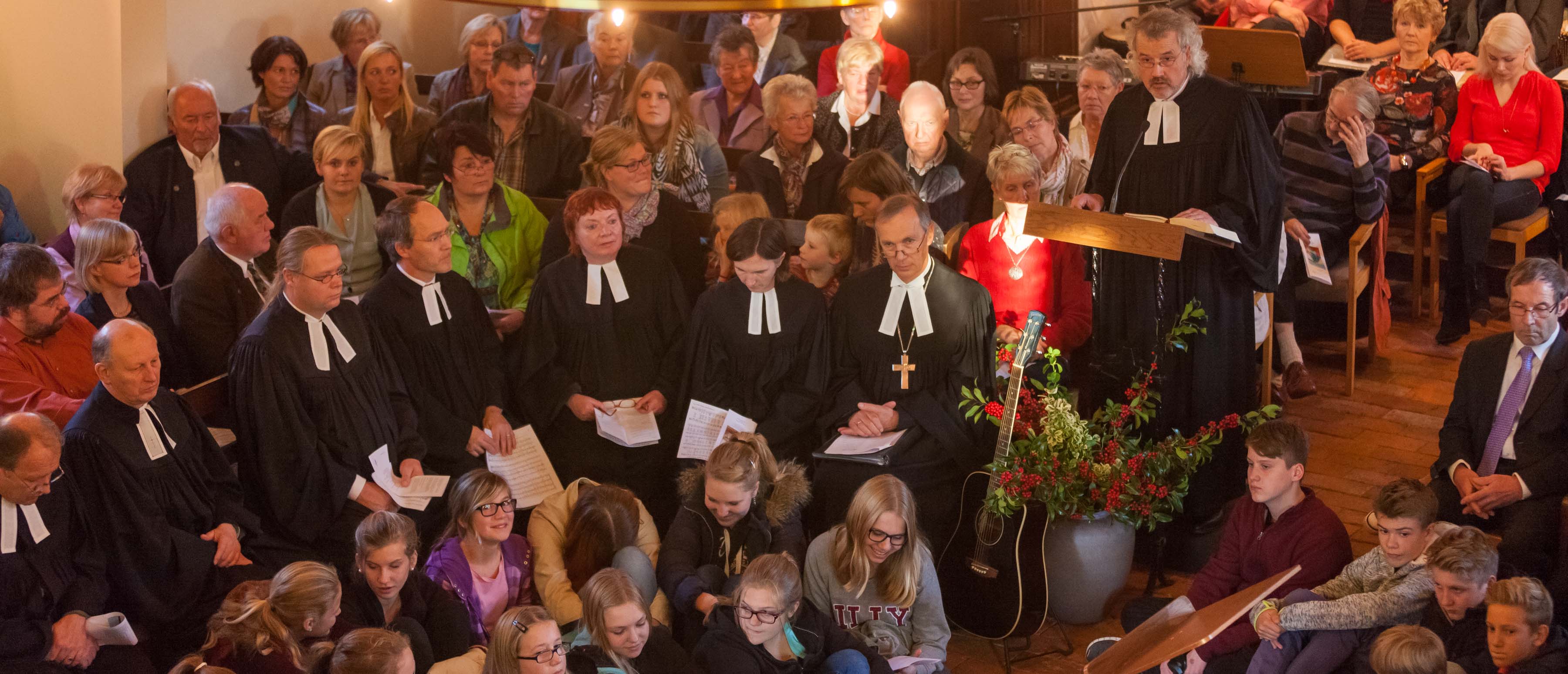 Bokhorst feierte Abschied. Gut 250 Leute waren gekommen, um Sonntag nach 25 Jahren ihren Pastor Erich Faehling zu verabschieden.